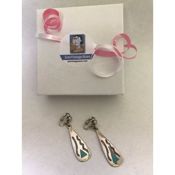 Vtg Dangle Drop Sterling Silver Earrings With Inlaid Turquoise & Carved Design - Picture 6 of 6